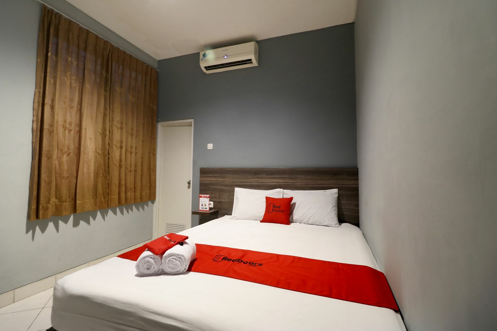 Reddoorz Plus Near Rs Harapan Kita Jakarta Exteriér fotografie